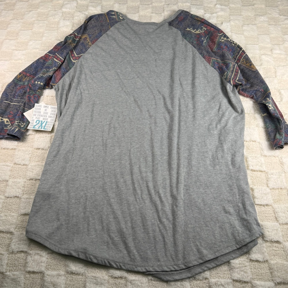 LuLaRoe Randy 2XL Gray Raglan Baseball Tee Multi-Color Geometric Pattern NWT - Picture 12 of 12